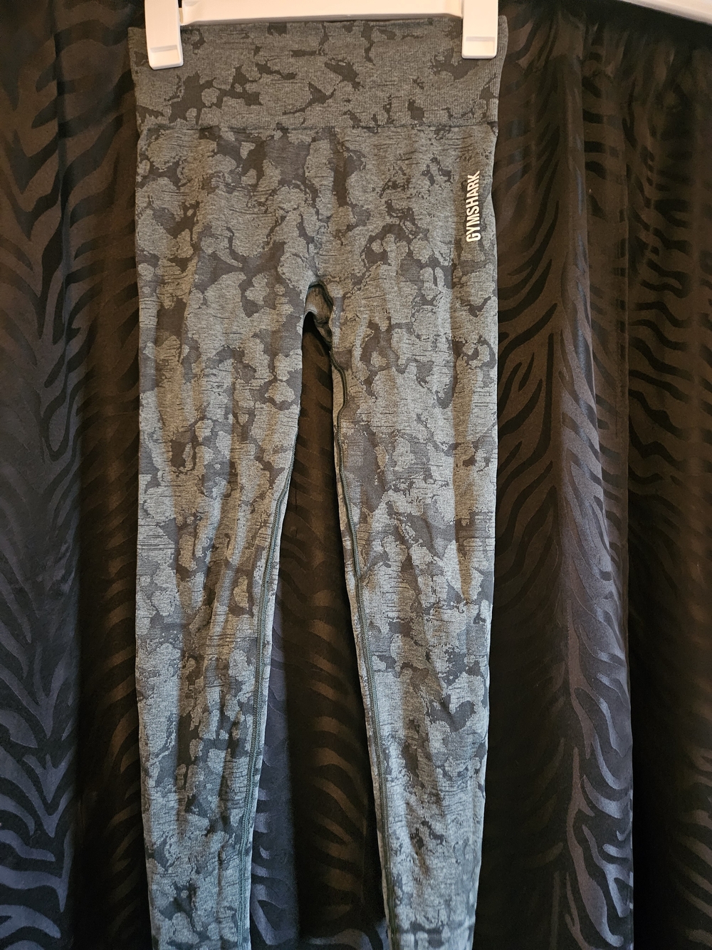 Gymshark Womans Gray Camo Leggings